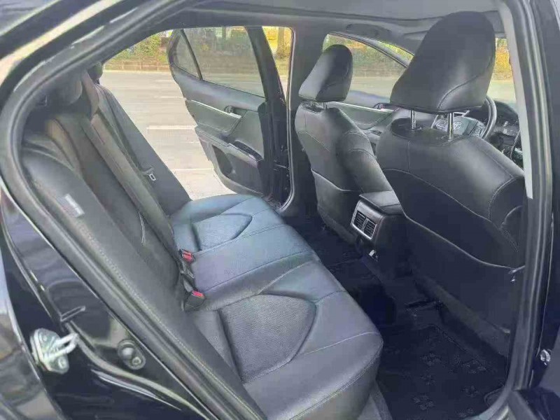 珠海22年丰田凯美瑞6