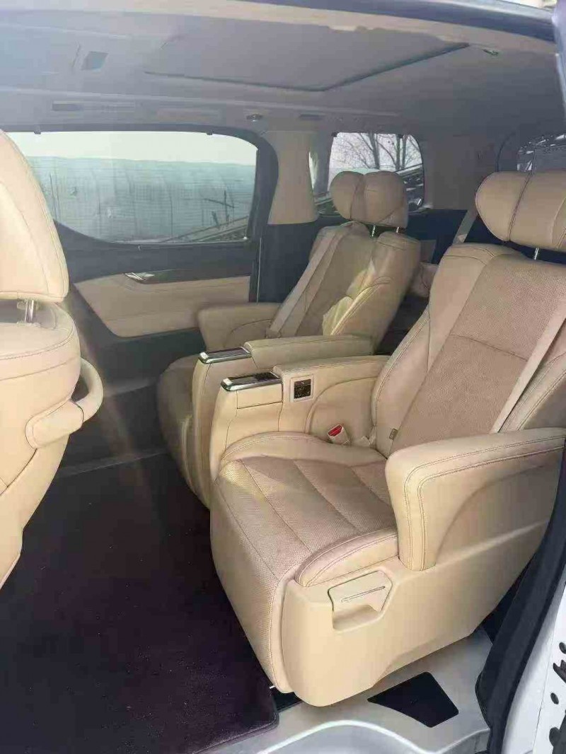 枣庄18年丰田埃尔法5