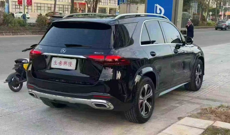汕头24年奔驰GLE8