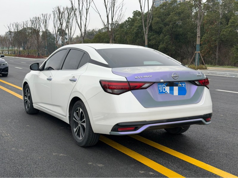 岳阳23年日产轩逸8