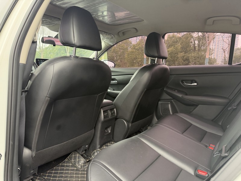 岳阳23年日产轩逸9