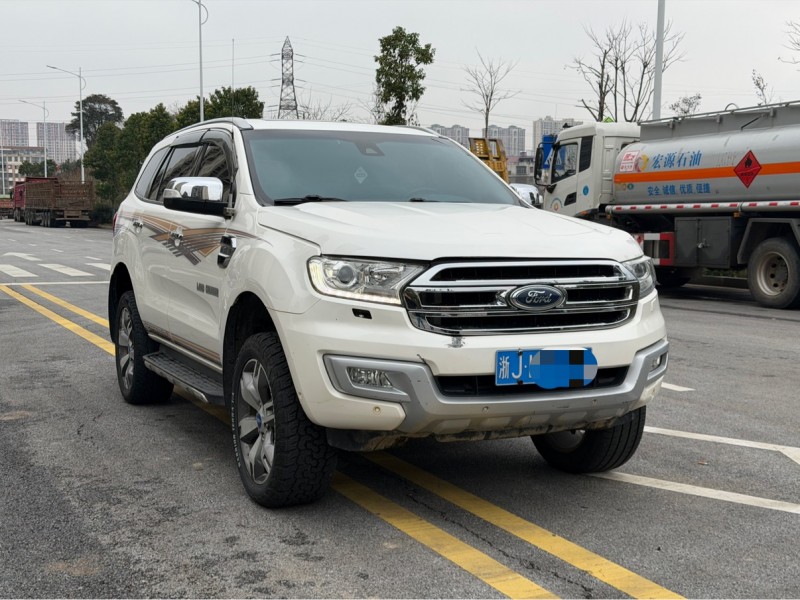 岳阳18年福特撼路者9