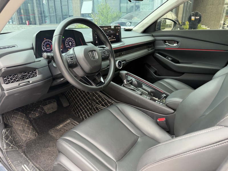 岳阳24年本田雅阁6