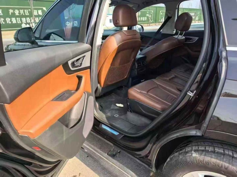 枣庄17年奥迪Q76