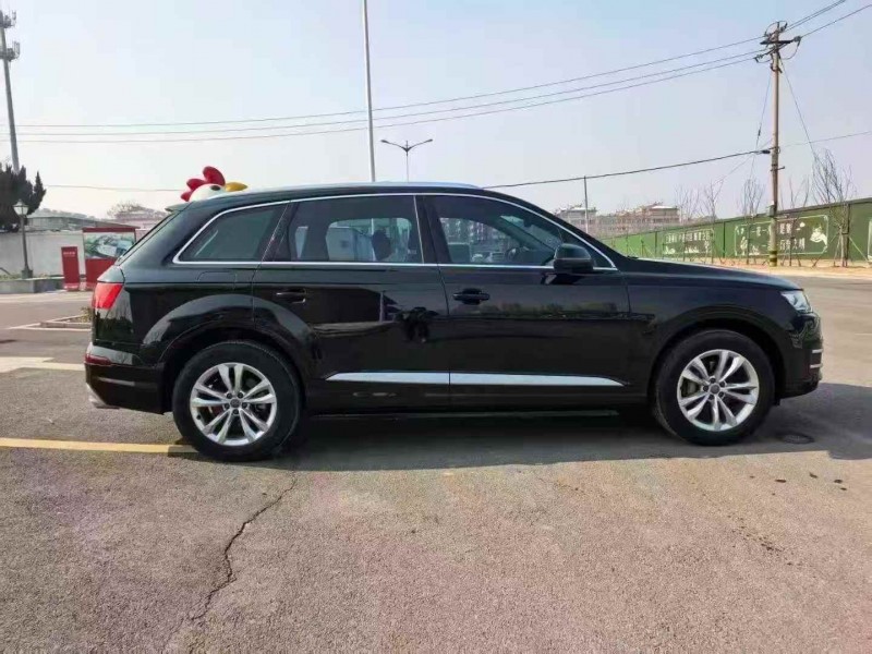 枣庄17年奥迪Q78