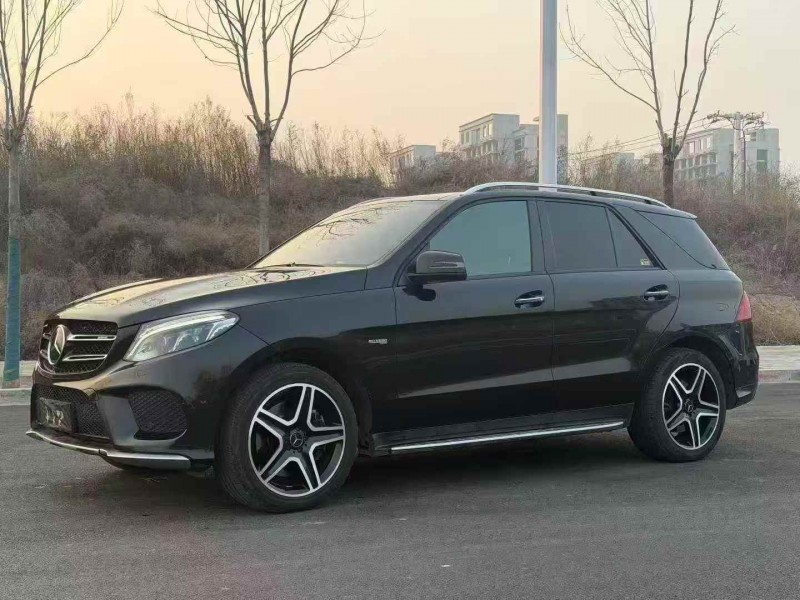 邢台18年奔驰GLE3