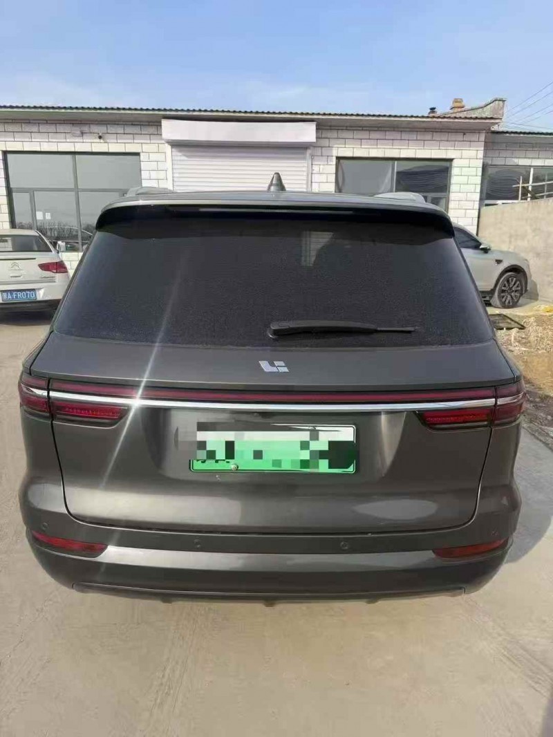 乌海21年理想理想ONE8