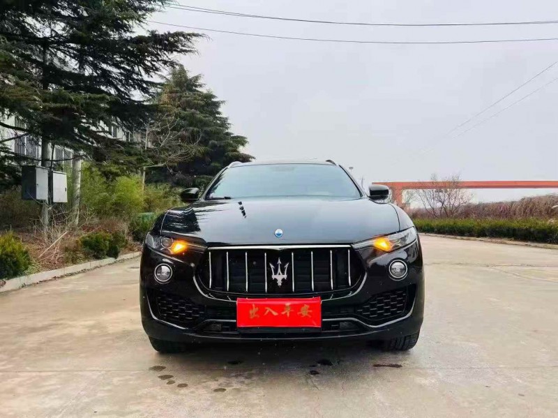 枣庄18年玛莎拉蒂Levante1