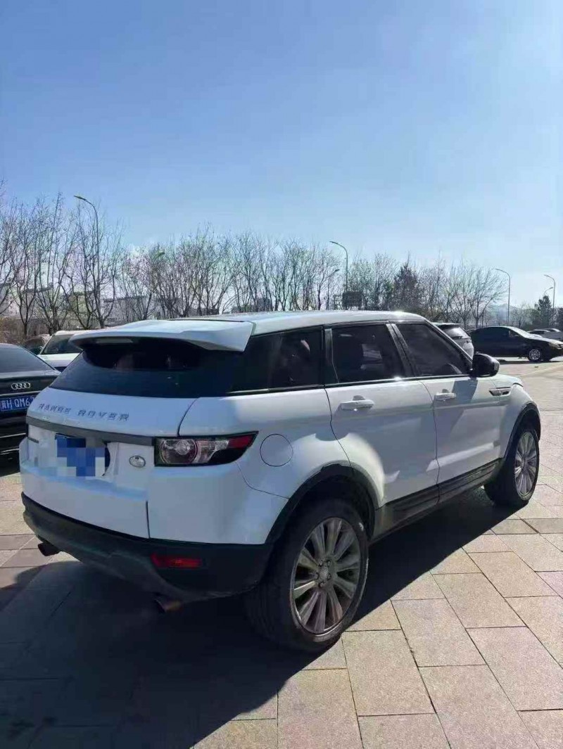 邯郸15年路虎极光8