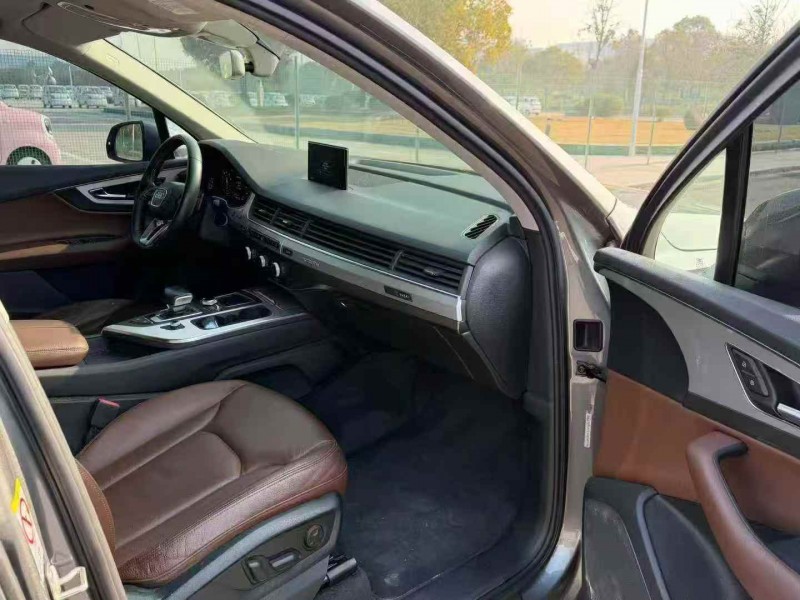 苏州15年奥迪Q76