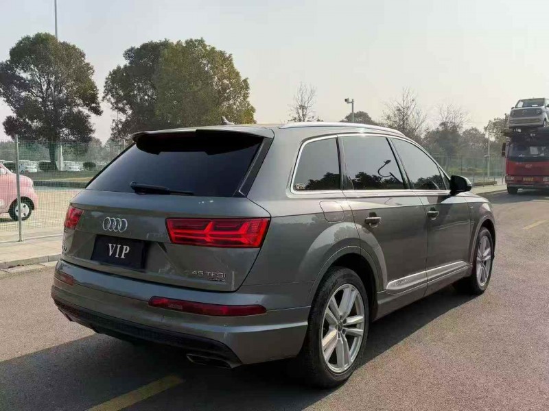 苏州15年奥迪Q79