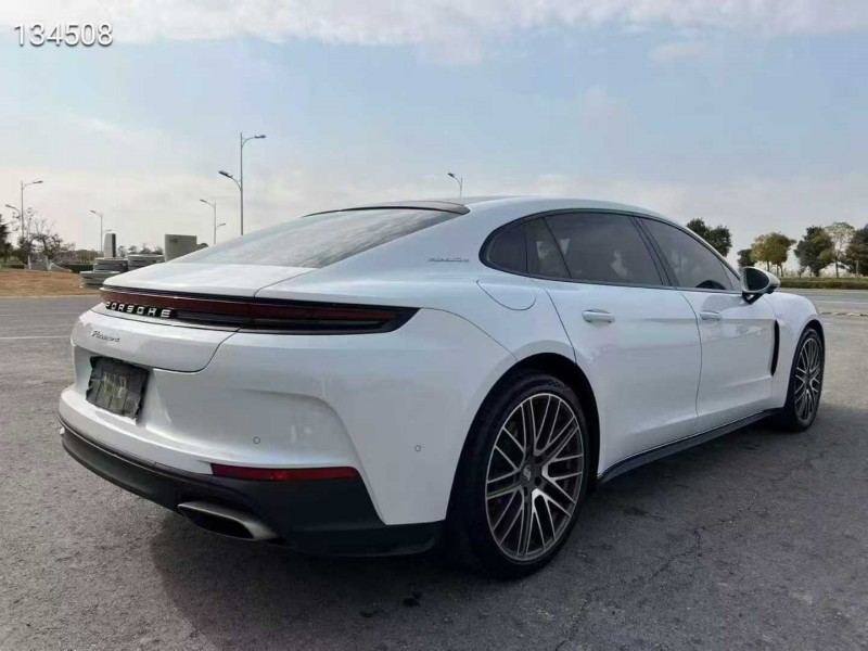 常州23年保时捷帕拉梅拉9