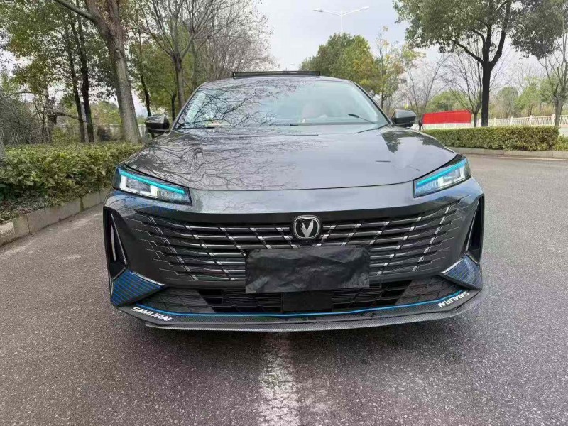 娄底25年长安汽车逸动1