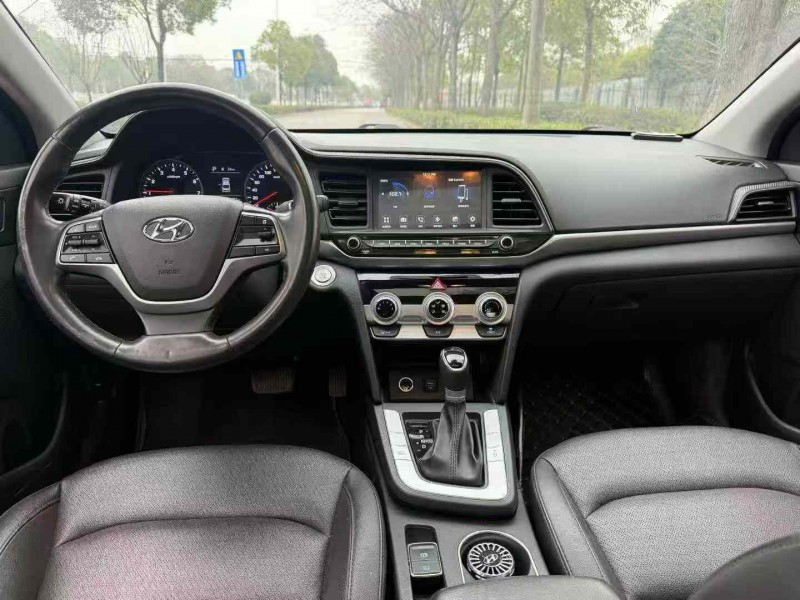 娄底20年现代领动5