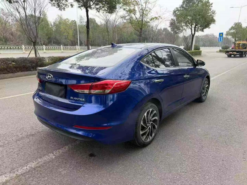 娄底20年现代领动8