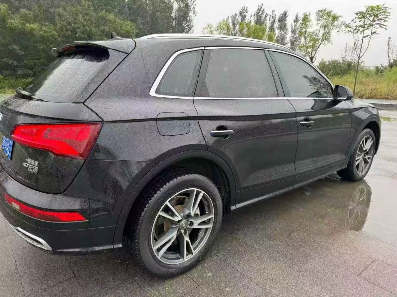 济南19年奥迪Q57