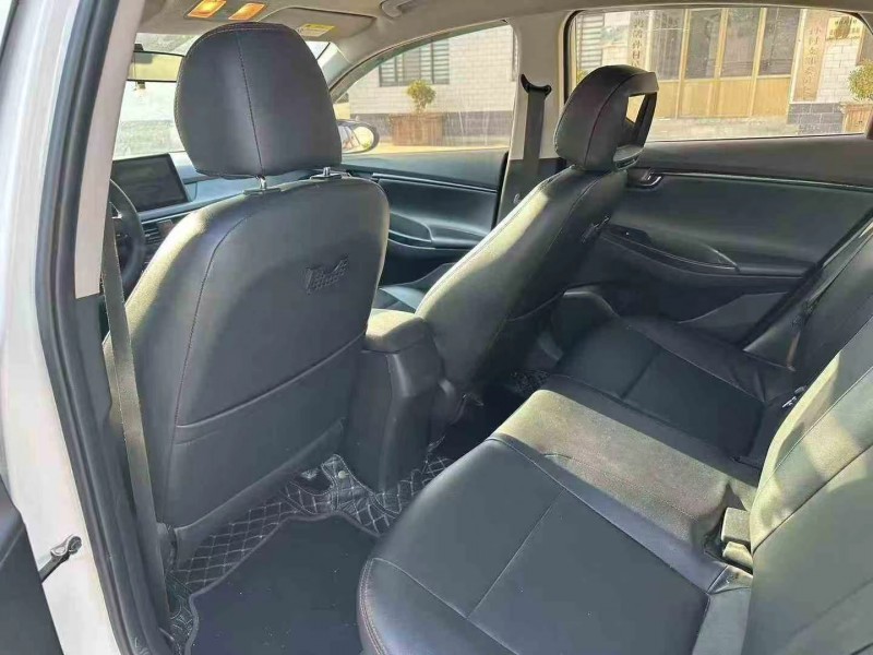 济南19年现代悦动4