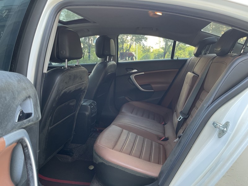 济宁14年别克君威5