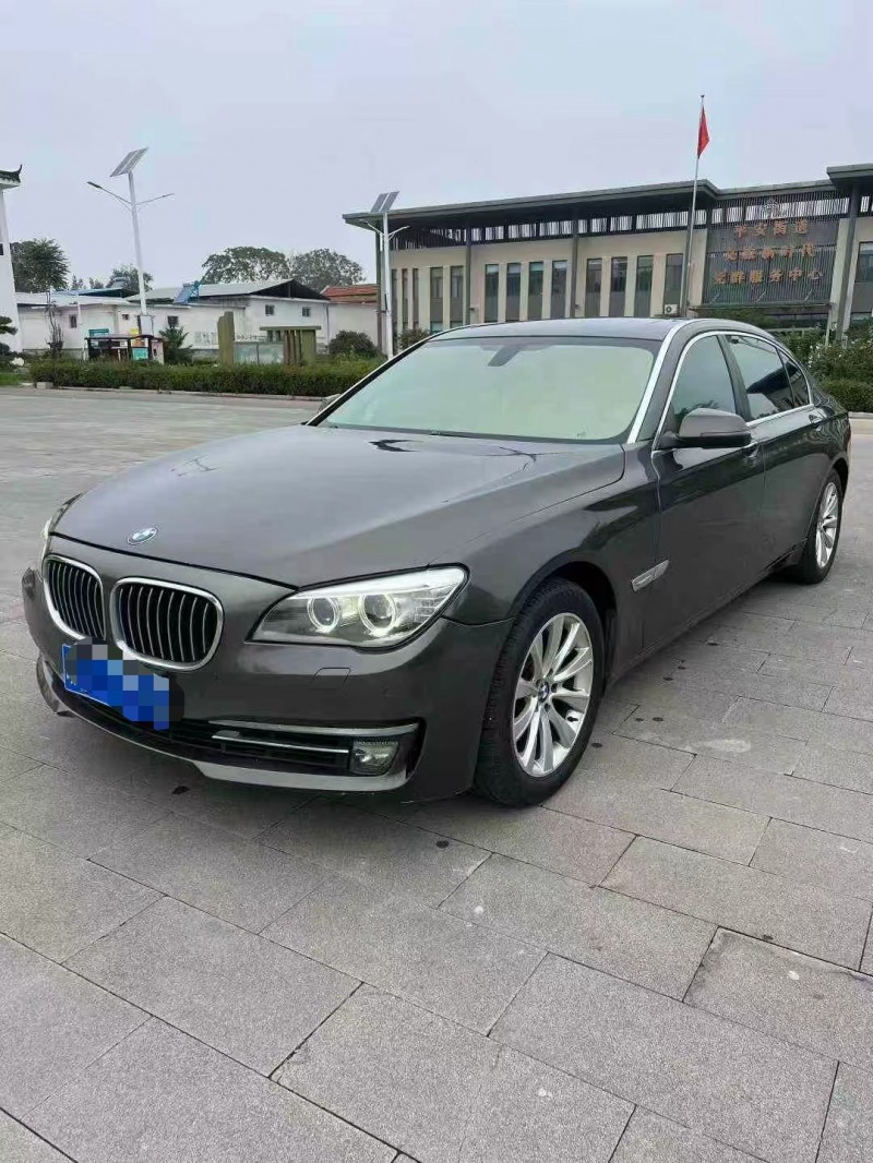 济南13年宝马7系2