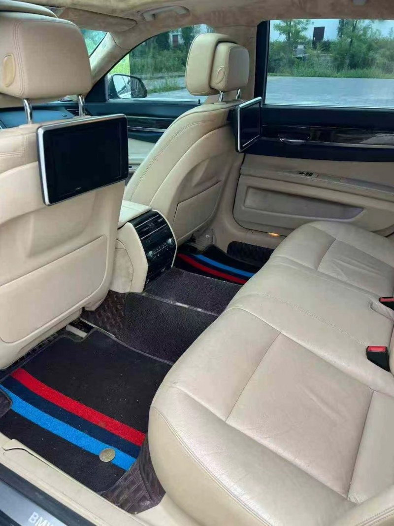 济南13年宝马7系4