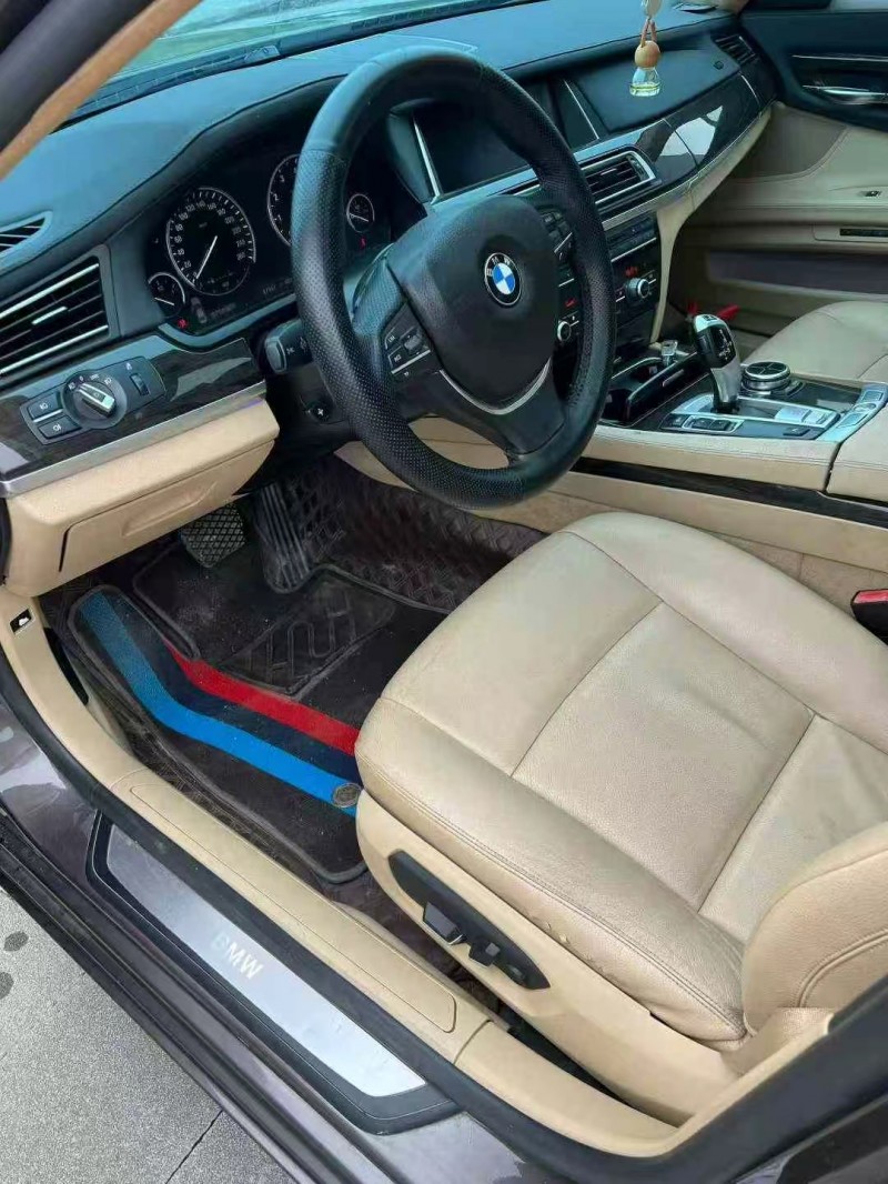 济南13年宝马7系6