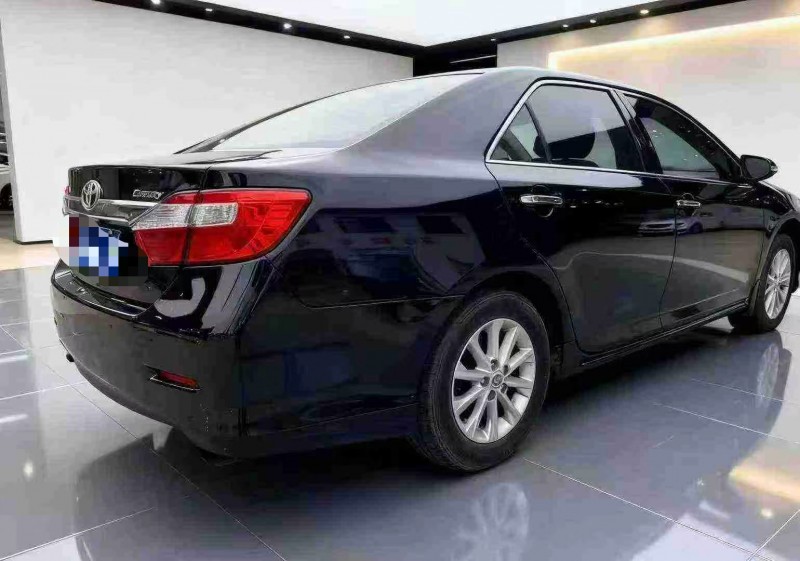 济南13年丰田凯美瑞5