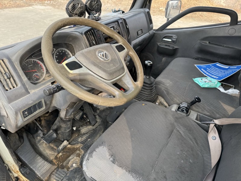 济宁19年福田小卡之星4