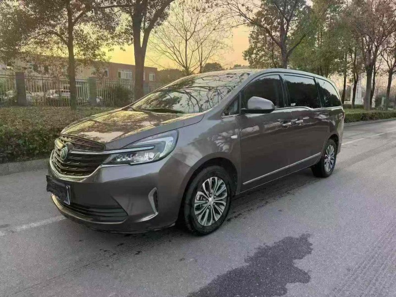 娄底22年别克GL82