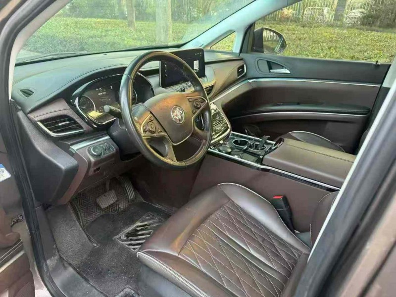 娄底22年别克GL84