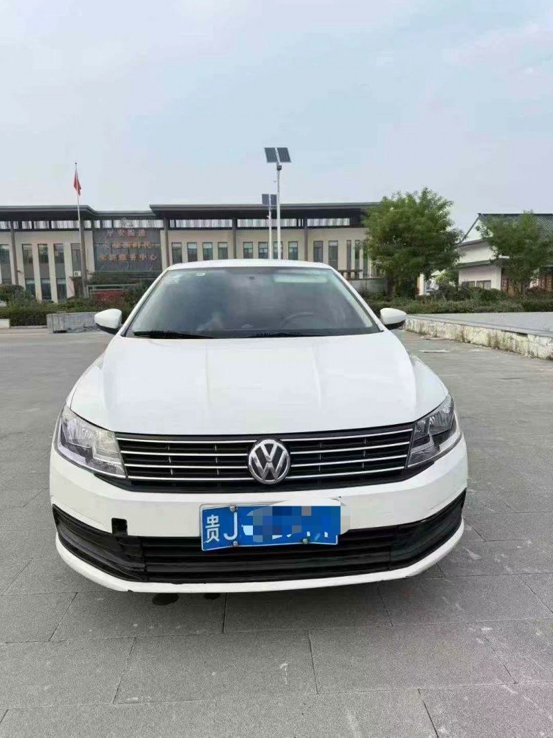 济南18年大众朗逸1