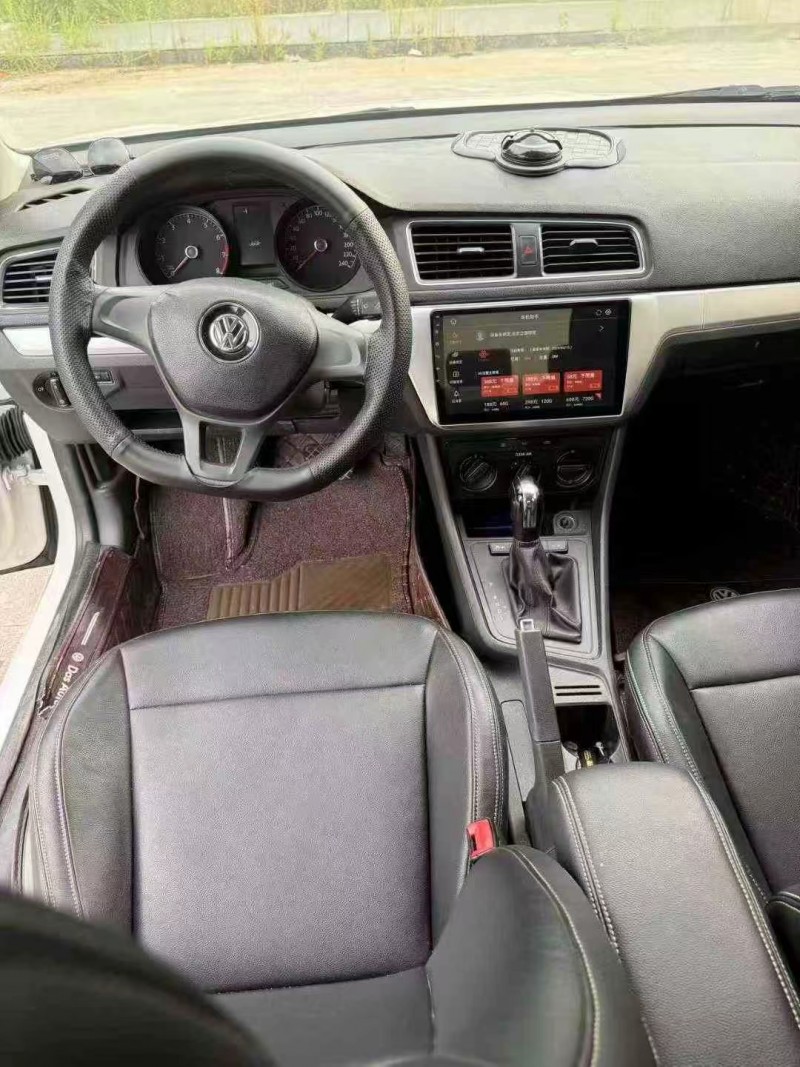 济南18年大众朗逸5