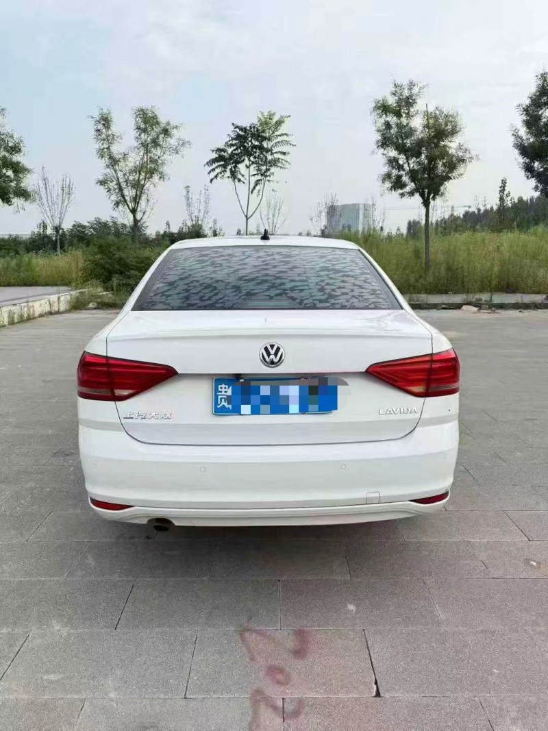 济南18年大众朗逸9