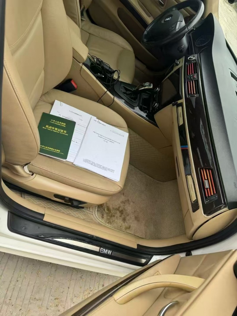济南12年宝马3系7
