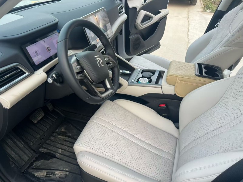 徐州25年比亚迪元7