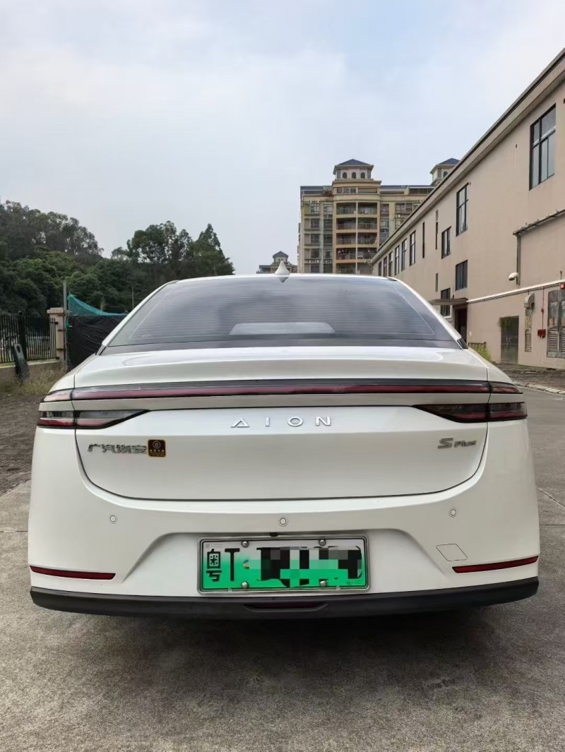 江门25年传祺埃安S9