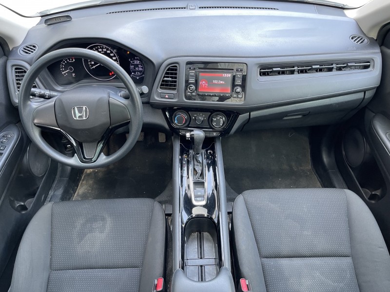 济宁21年本田缤智5