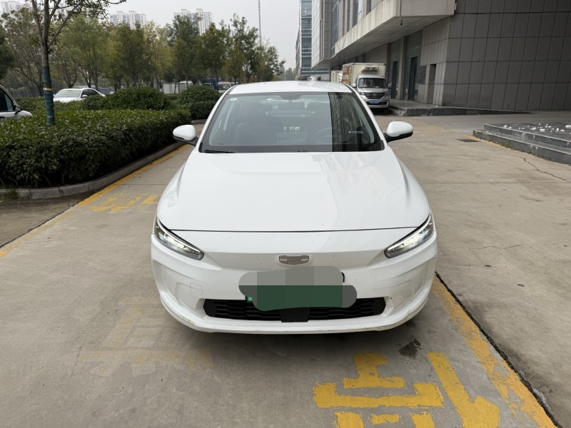 济宁24年吉利几何1