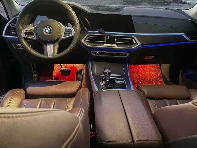 济南22年宝马X56