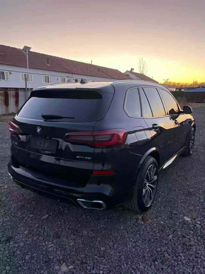 济南22年宝马X59