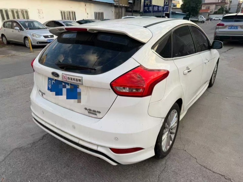 广州16年福特福克斯6