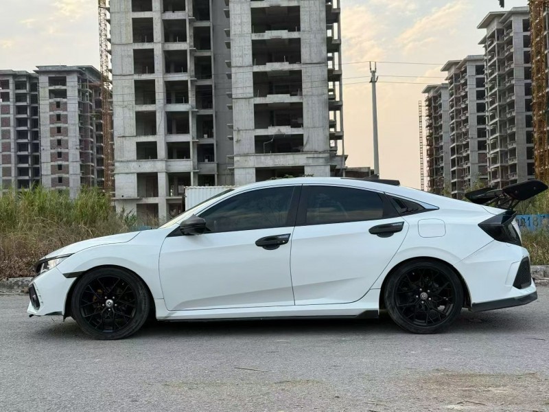 柳州18年本田思域7