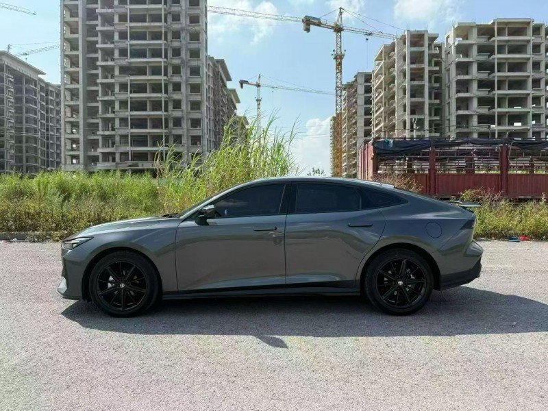 柳州25年长安汽车UNI8