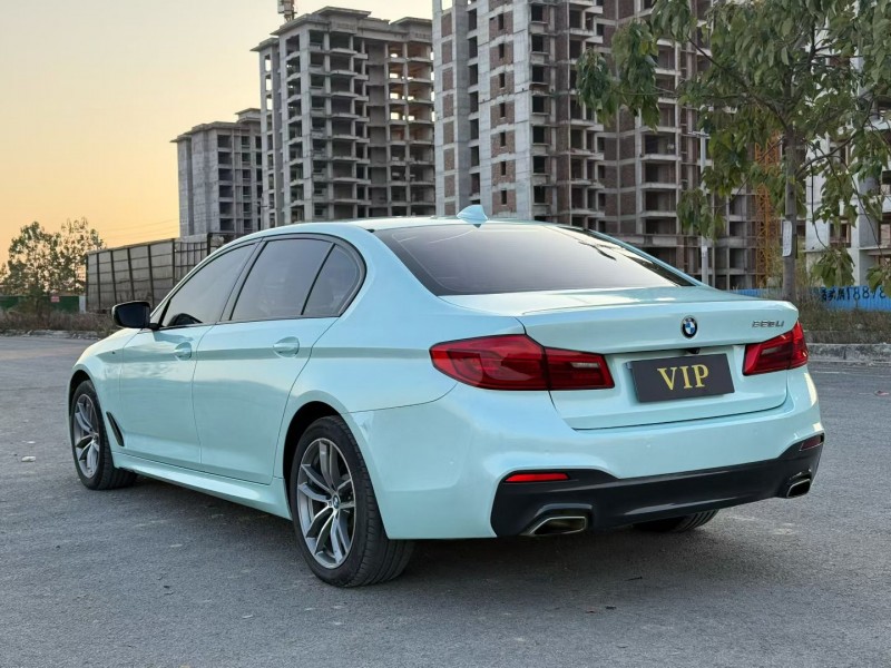 柳州19年宝马5系3