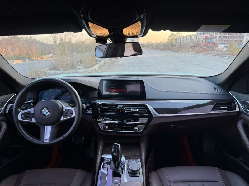 柳州19年宝马5系7