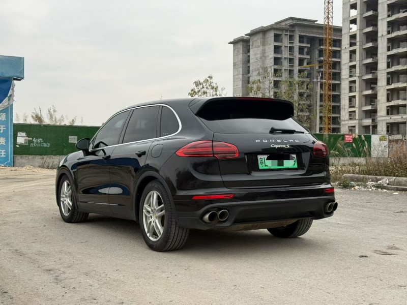 柳州16年保时捷卡宴5