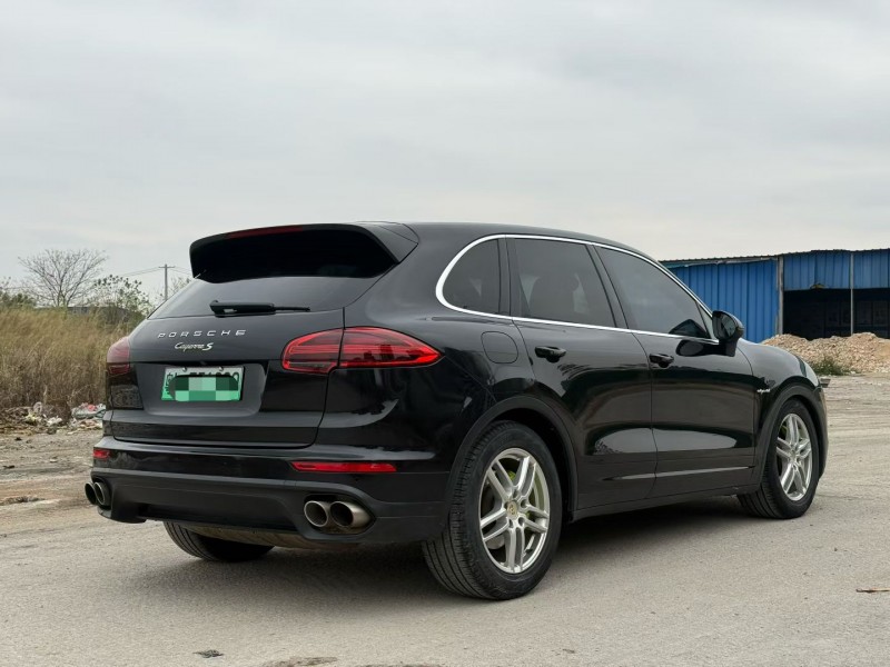 柳州16年保时捷卡宴6