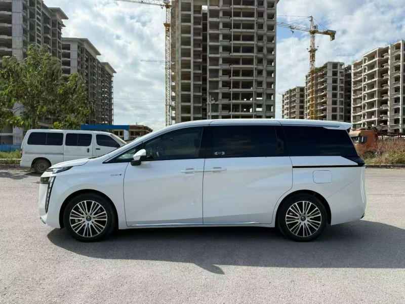 柳州25年传祺E88