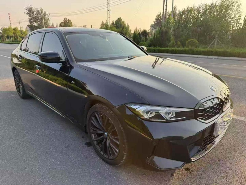 滨州23年宝马3系2