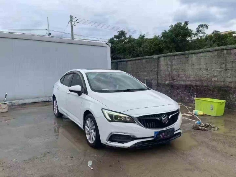 佛山19年别克威朗2