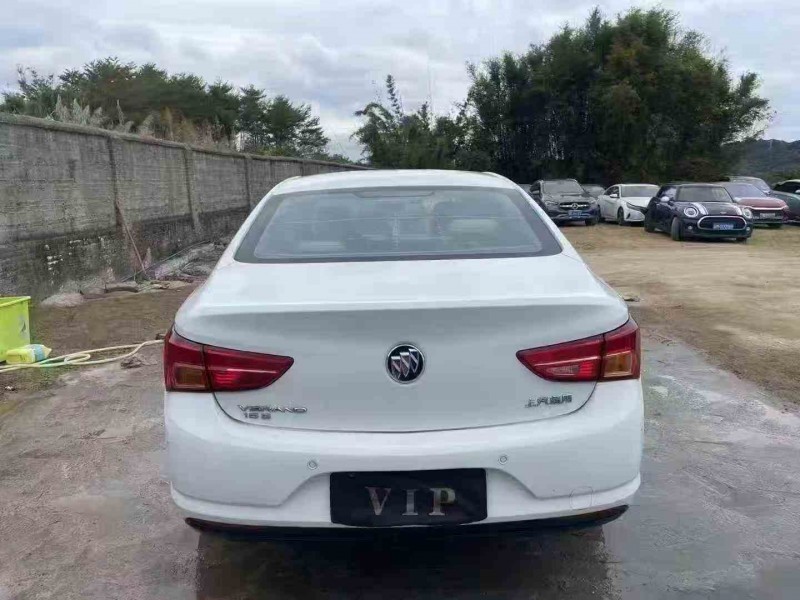 佛山19年别克威朗9